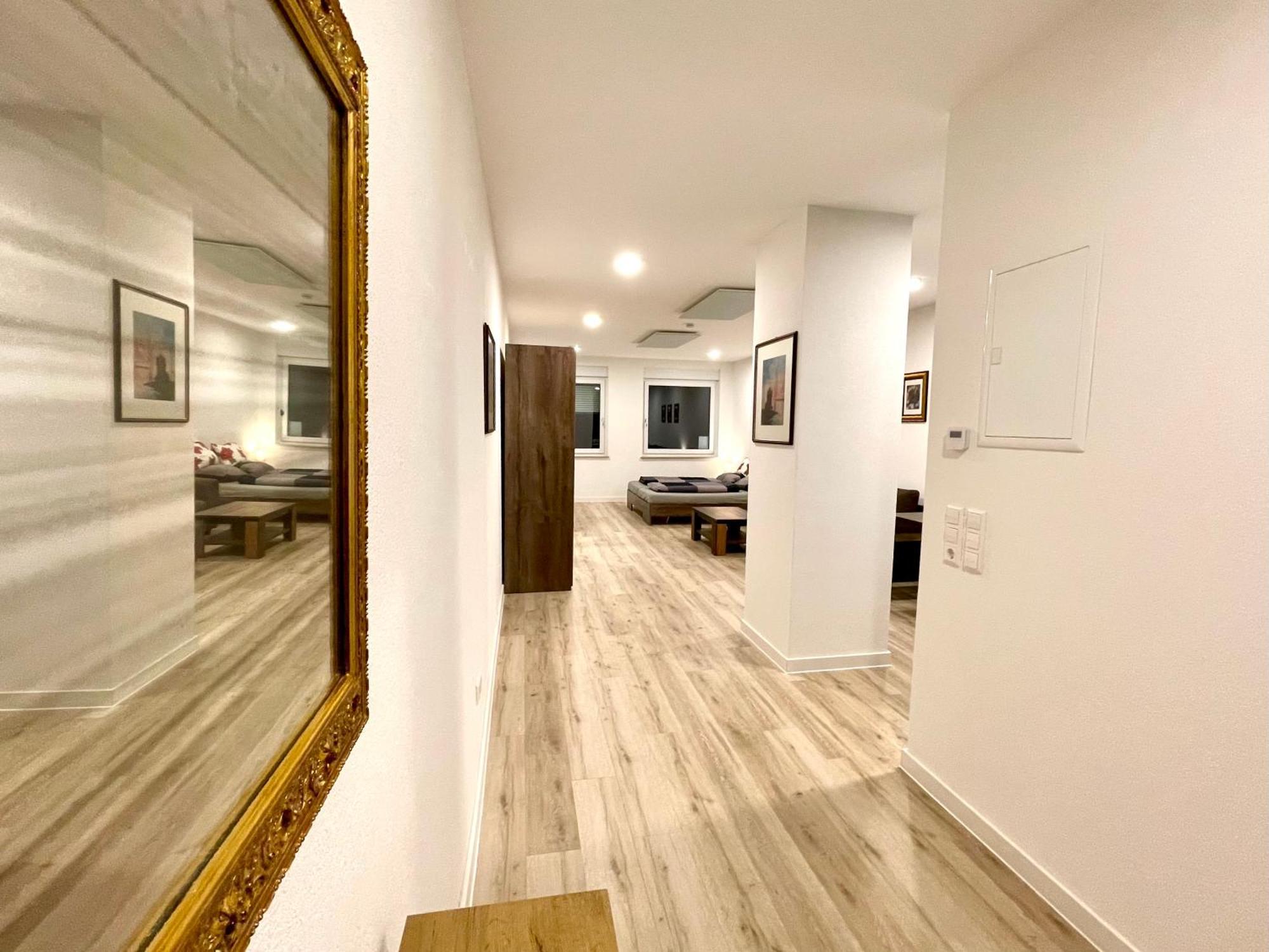 Neu Grosse Einzimmerwohnung Im Zentrum Goldstadt Pforzheim Schloessle ภายนอก รูปภาพ